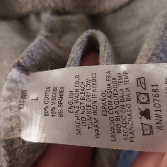 Alvin's Island Gray Sweater With Orange Beach Motif - Picture 6 of 6